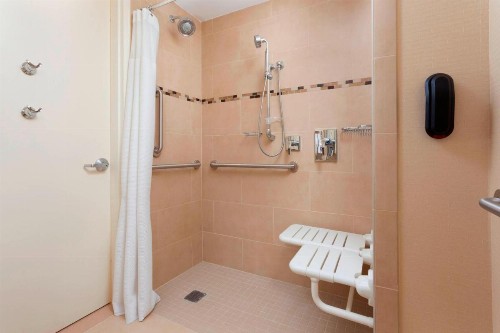 Fairfield Inn & Suites by Marriott New York Midtown Manhattan/Penn Station - image 21
