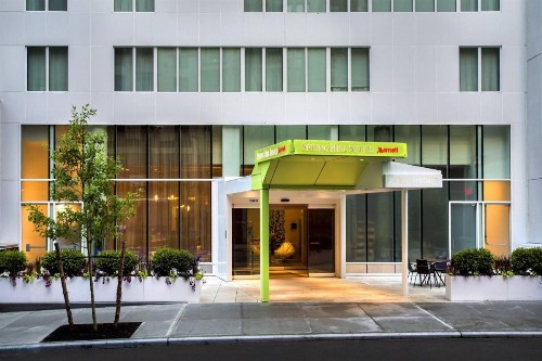 SpringHill Suites by Marriott New York Midtown Manhattan/Fifth Avenue - image 6