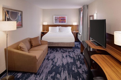 Fairfield Inn & Suites New York Manhattan/Downtown East - image 12