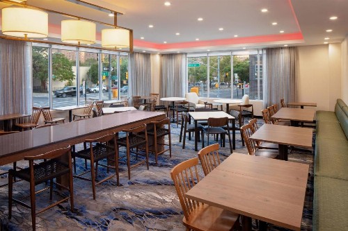 Fairfield Inn & Suites New York Manhattan/Downtown East - image 13