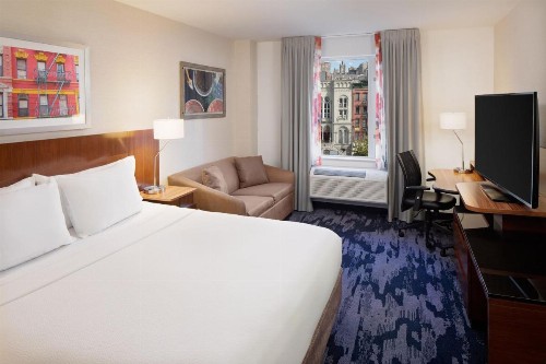 Fairfield Inn & Suites New York Manhattan/Downtown East - image 19