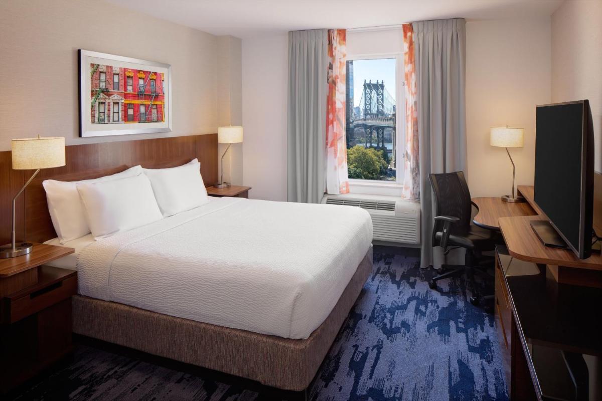 Fairfield Inn & Suites New York Manhattan/Downtown East - image 4