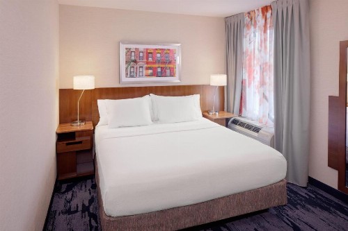 Fairfield Inn & Suites New York Manhattan/Downtown East - image 5