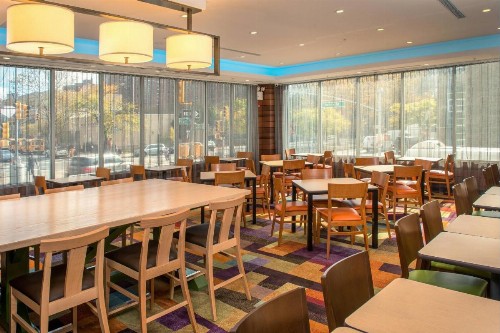 Fairfield Inn & Suites New York Manhattan/Downtown East - image 6