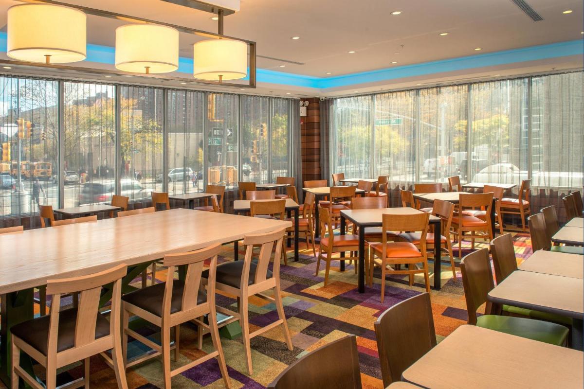 Fairfield Inn & Suites New York Manhattan/Downtown East - image 6