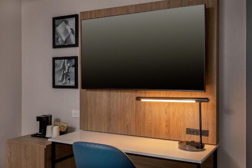 Courtyard by Marriott Times Square West - image 2