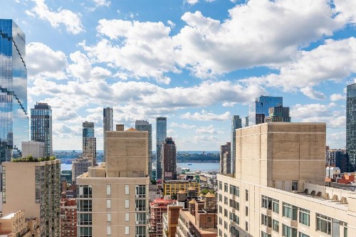 Courtyard by Marriott Times Square West - image 22