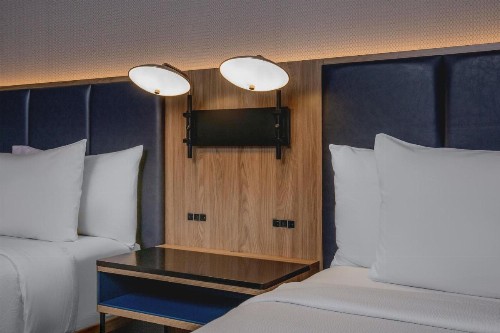 Courtyard by Marriott Times Square West - image 5