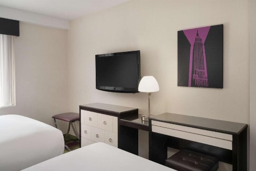 Best Western Premier Herald Square - image 13