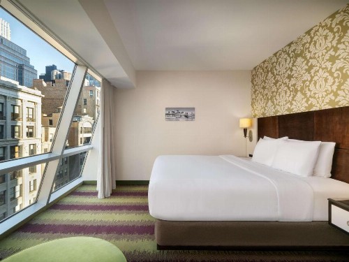 Best Western Premier Herald Square - image 18