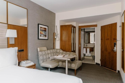 Hotel Boutique at Grand Central - image 2