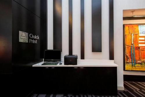 Courtyard by Marriott New York Manhattan/Central Park - image 23