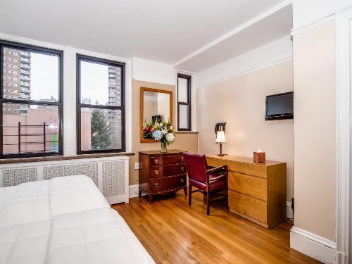 Leo House - image 11