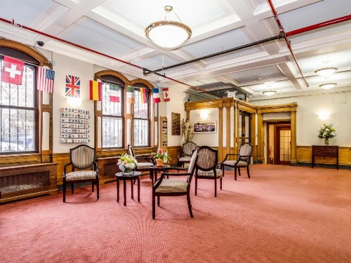 Leo House - image 30