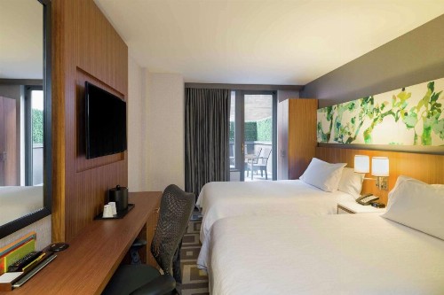 Hilton Garden Inn Central Park South - image 21