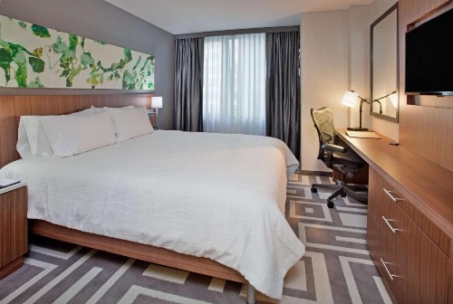 Hilton Garden Inn Central Park South - image 27