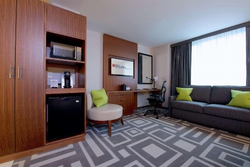 Hilton Garden Inn Central Park South - image 33