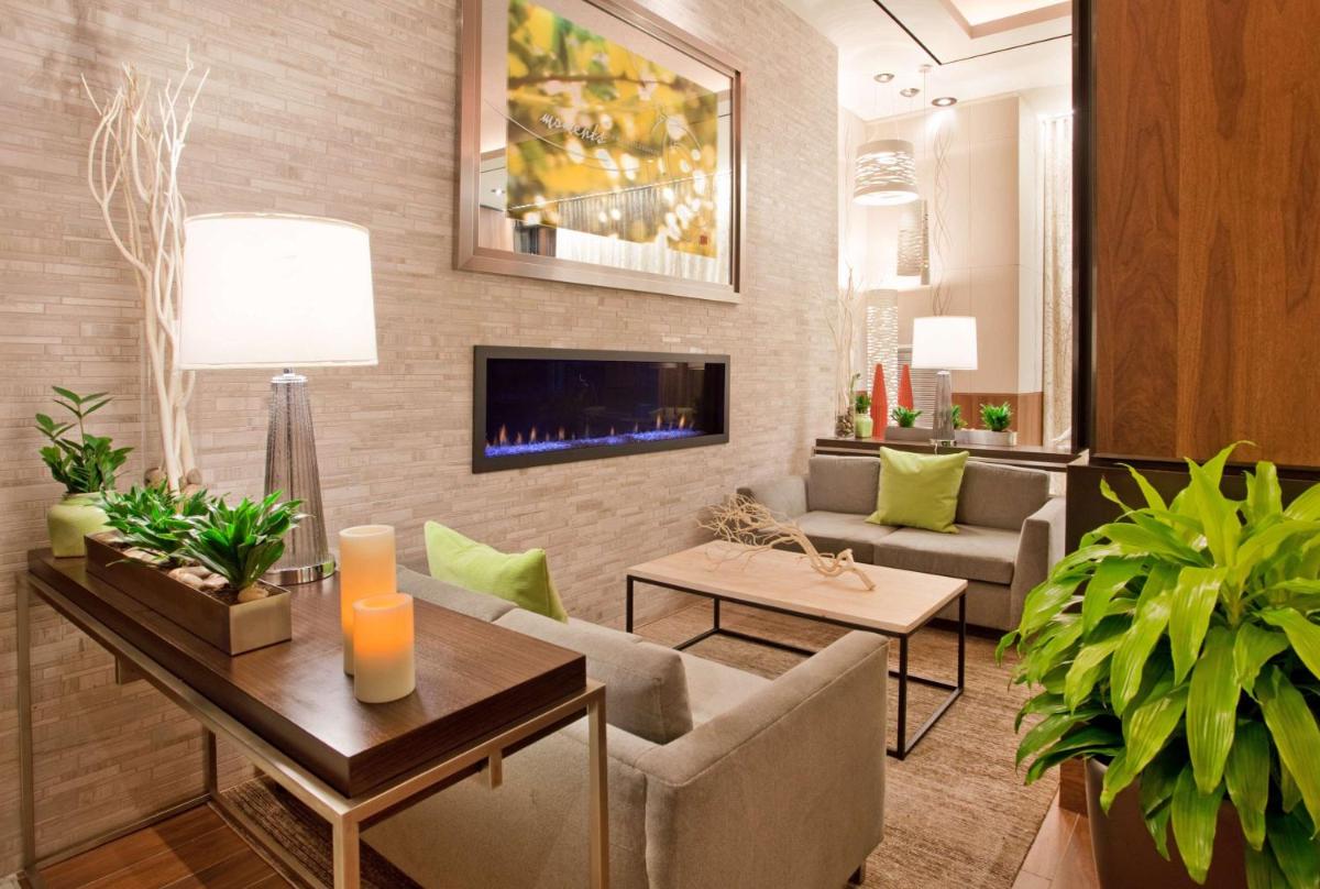 Hilton Garden Inn Central Park South - image 6
