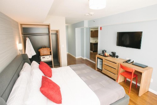 Hotel 32 32 - image 34