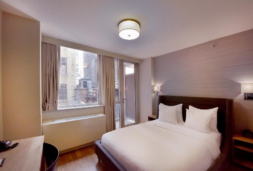 Hotel 32 32 - image 49