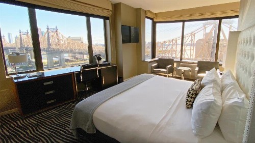 Bentley Hotel - image 8