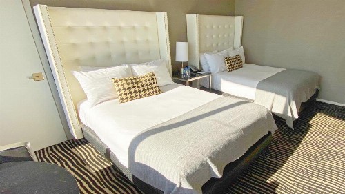Bentley Hotel - image 4