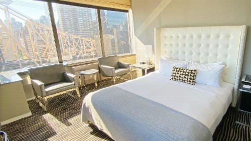 Bentley Hotel - image 7