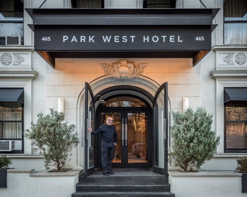 Park West Hotel