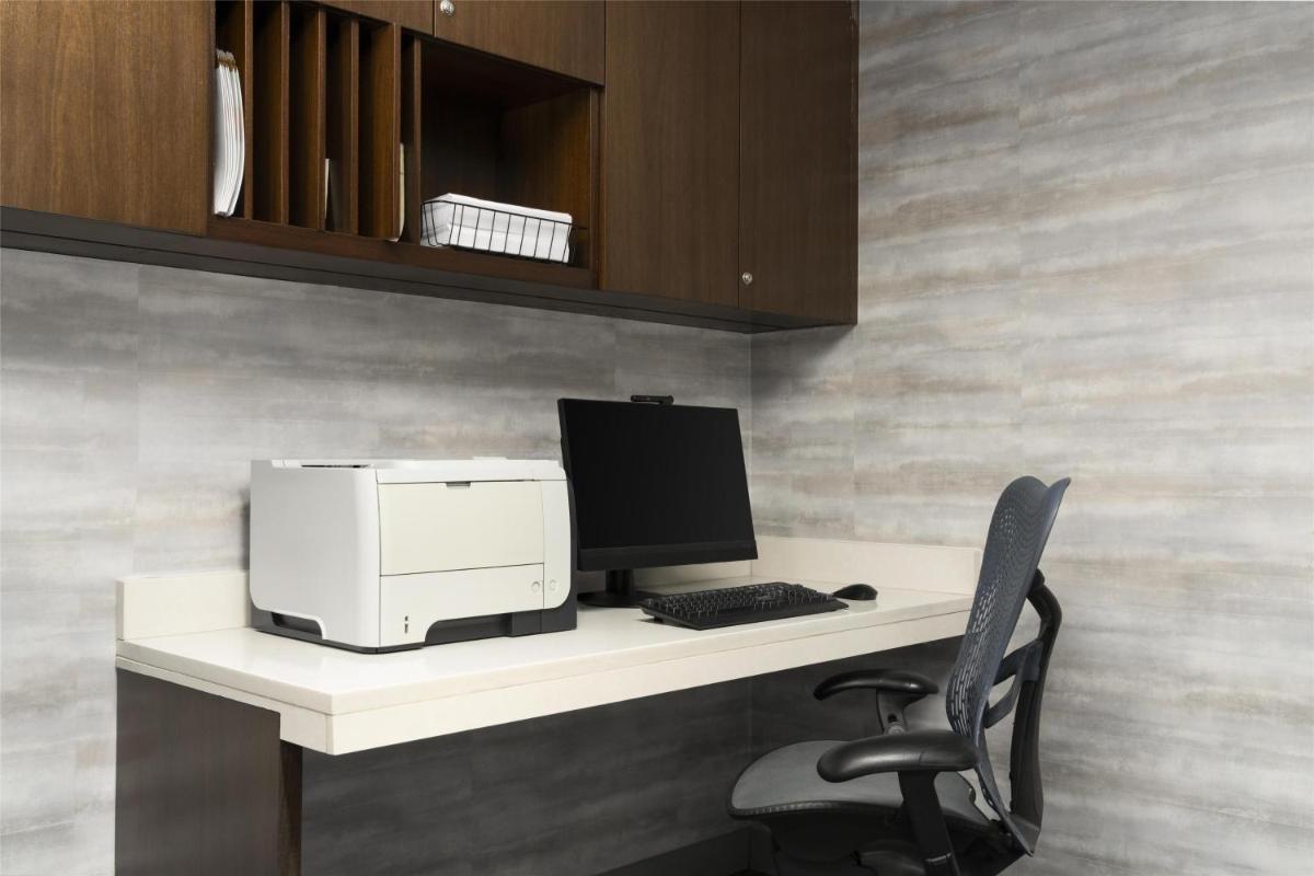 Hilton Garden Inn New York/Midtown Park Avenue - image 6