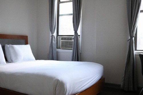 Midtown West Hotel - image 14