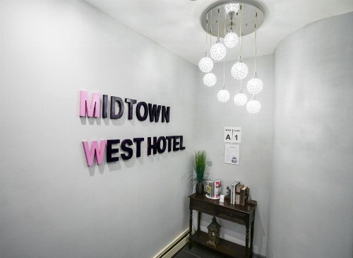 Midtown West Hotel - image 27