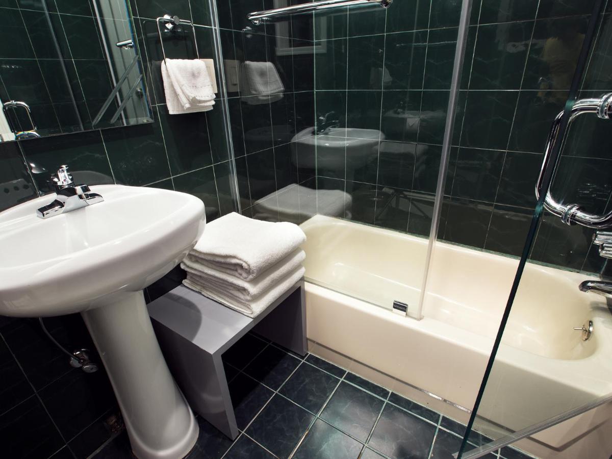 Midtown West Hotel - image 3