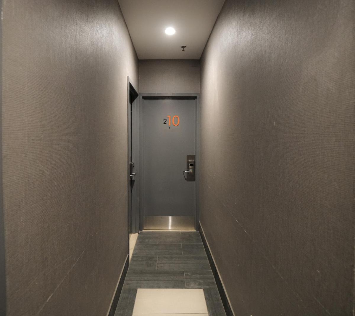Midtown West Hotel - image 5