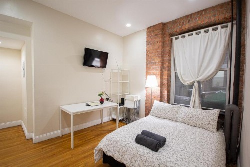 Studio Plus - One-Bedroom APT - image 6