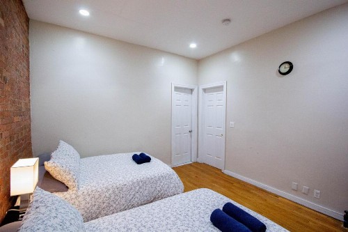 Studio Plus - One-Bedroom APT - image 9