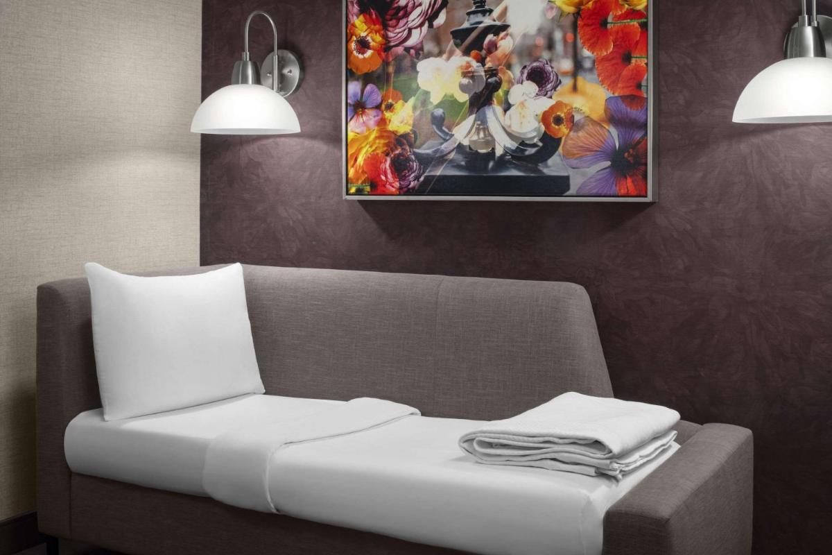 Cambria Hotel New York - Chelsea - image 5