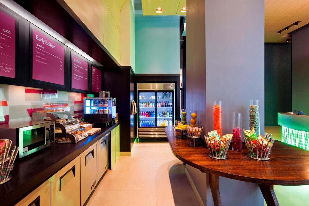 Aloft Manhattan Downtown - Financial District - image 3