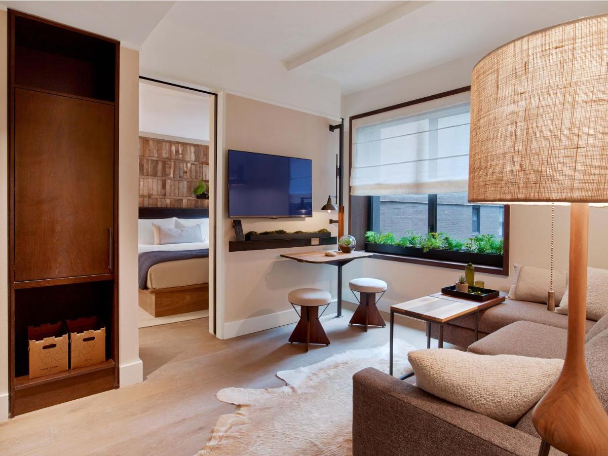 1 Hotel Central Park - image 2