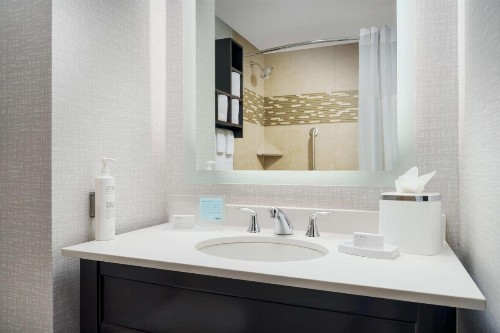 Hampton Inn Times Square Central - image 16