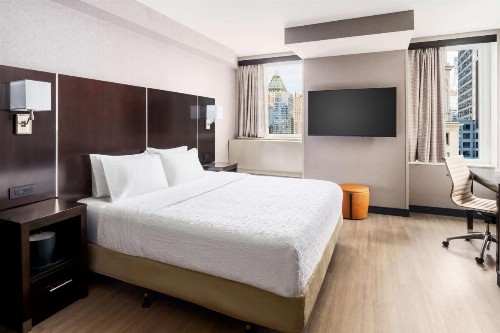 Hampton Inn Times Square Central - image 21