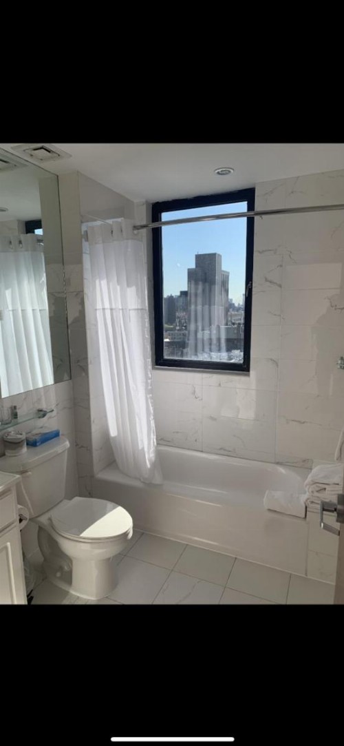 Orchard Street Hotel - image 3
