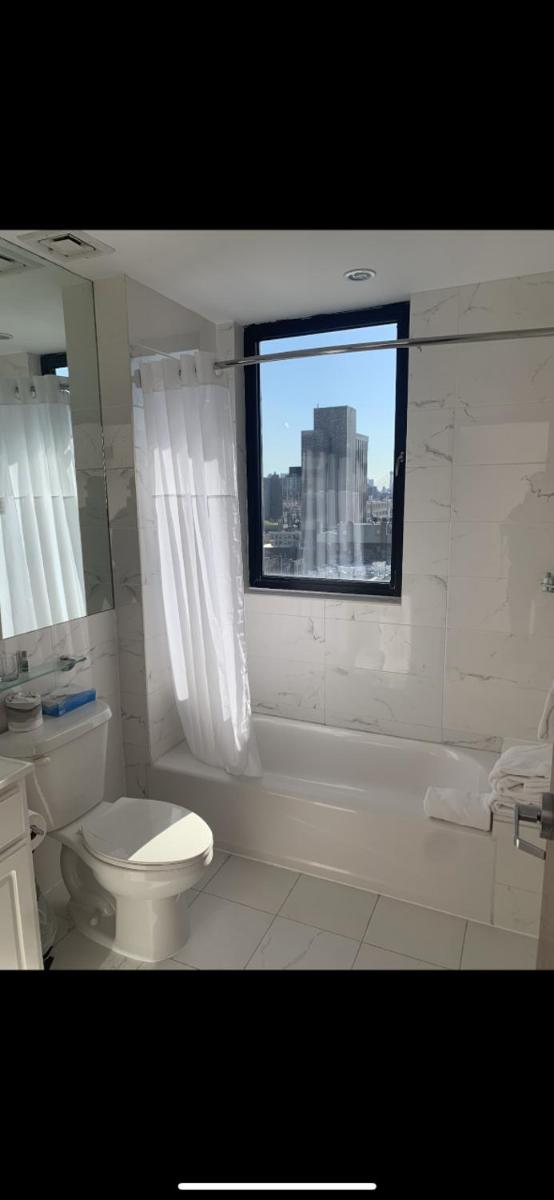 Orchard Street Hotel - image 3