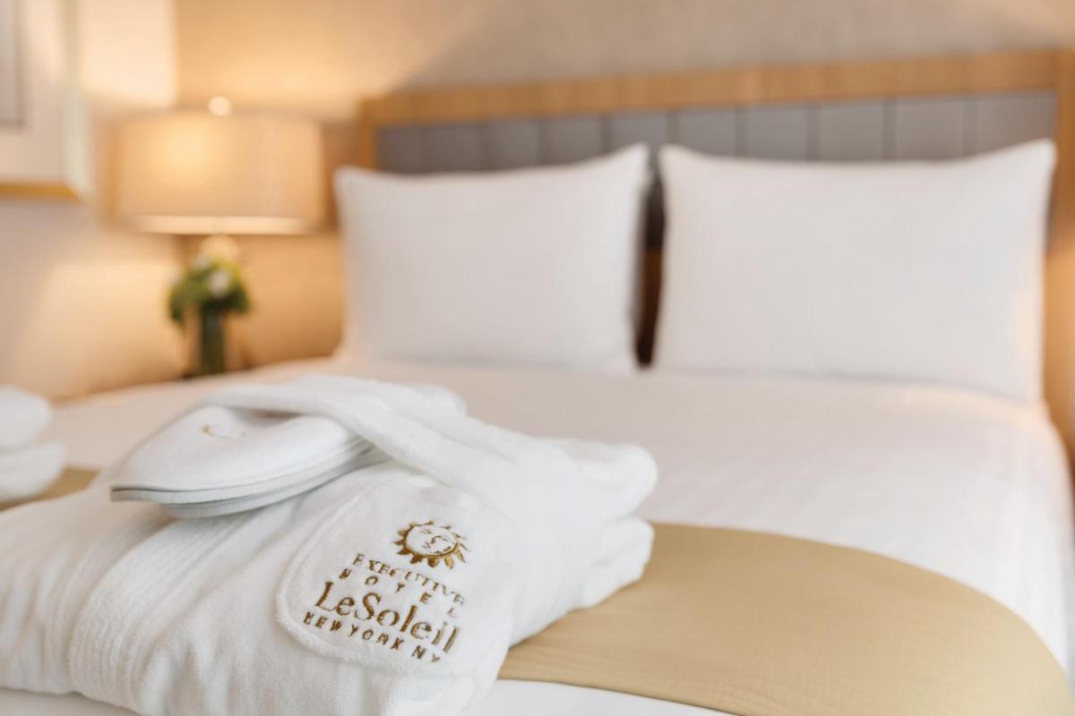 Executive Hotel Le Soleil New York - image 2