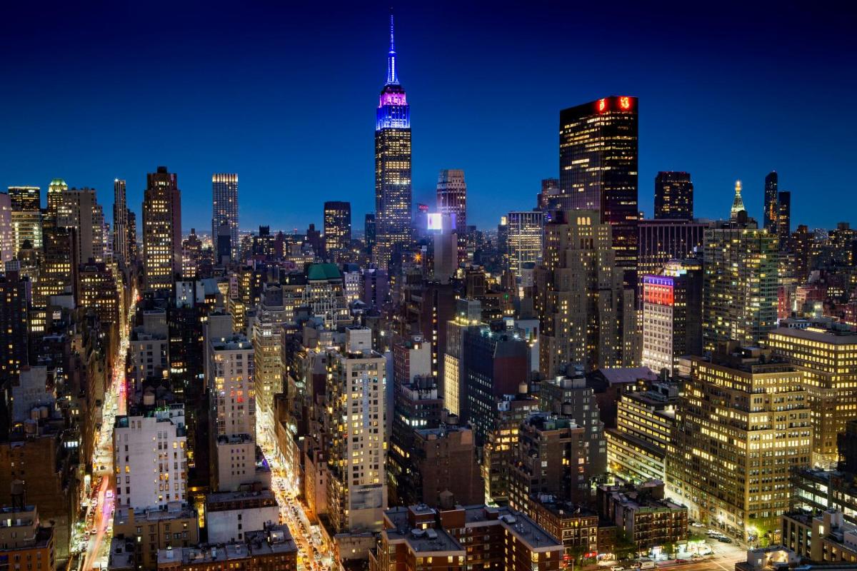EVEN Hotel New York Times Square South an IHG Hotel - image 2
