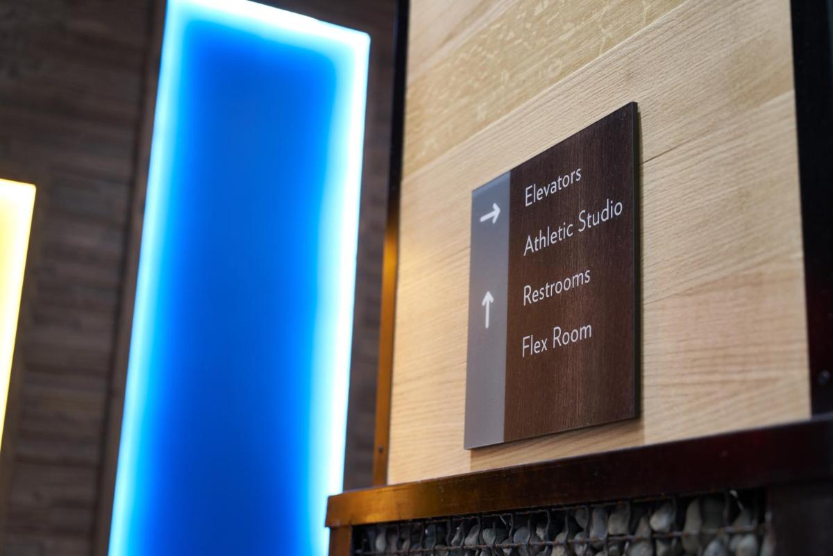EVEN Hotel New York Times Square South an IHG Hotel - image 3