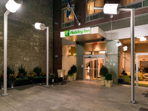 Holiday Inn New York City - Times Square an IHG Hotel - image 10