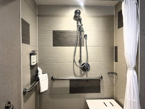Holiday Inn New York City - Times Square an IHG Hotel - image 18