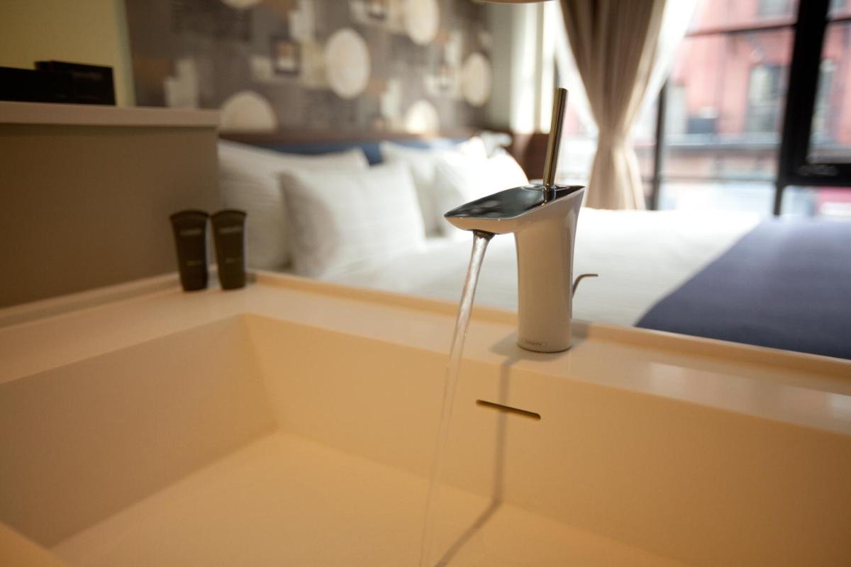 NobleDEN Hotel - image 7
