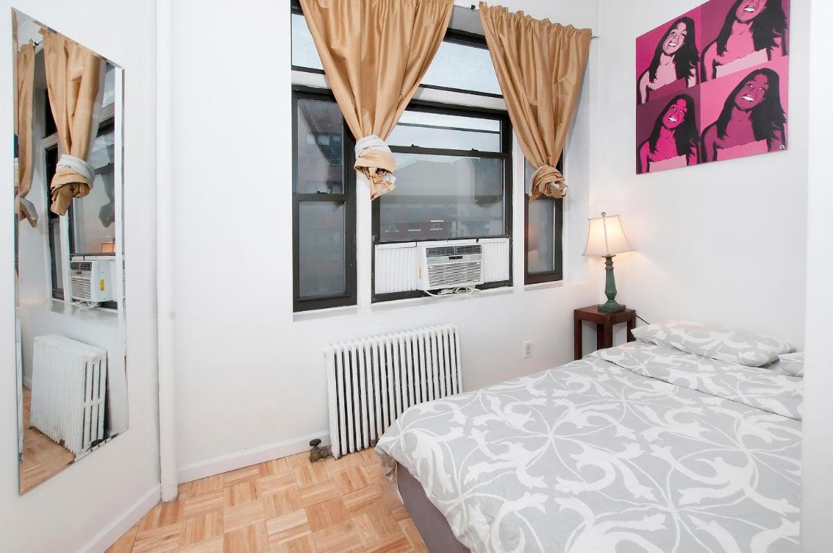 Mid Town East 28th Street Apartments Next to Times Square - image 2