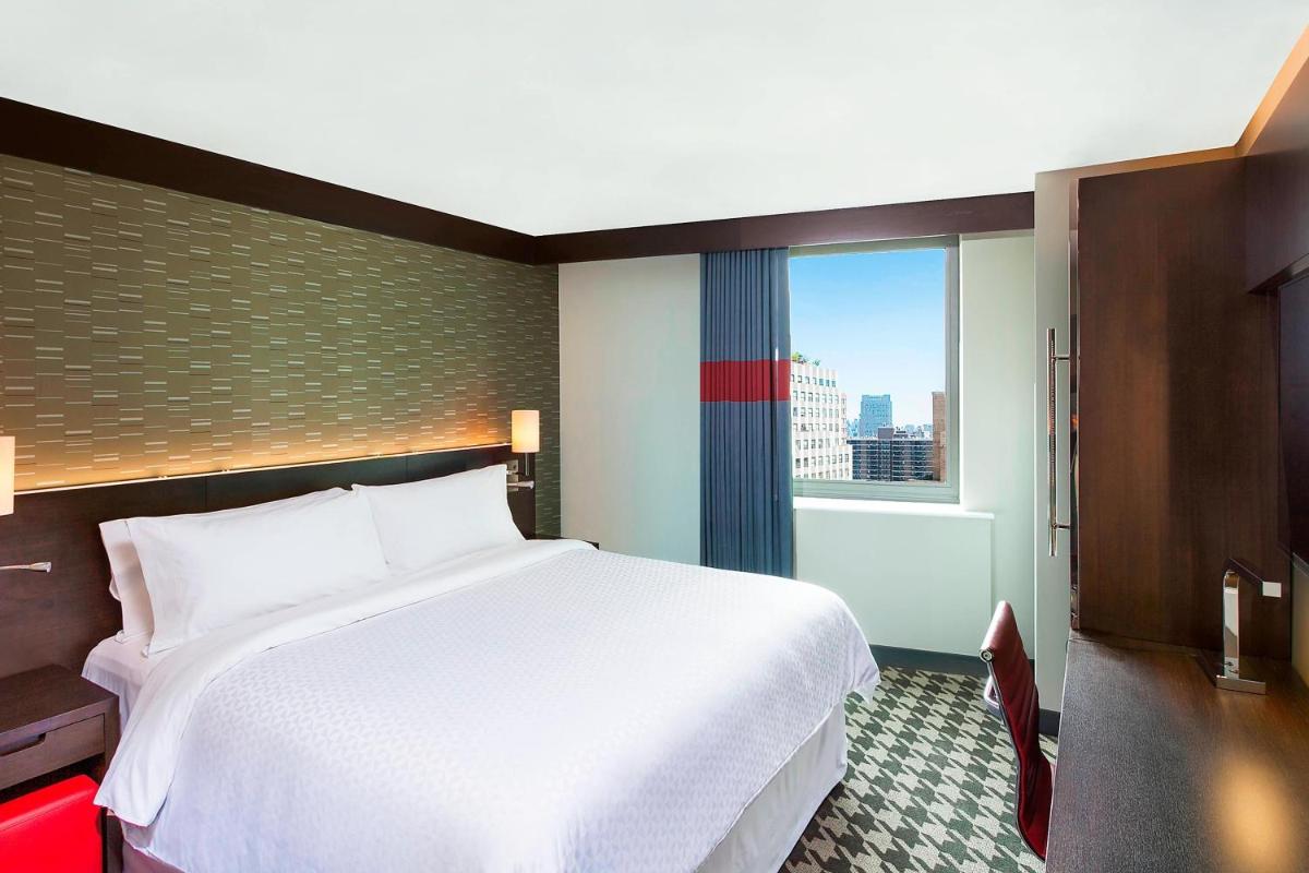 Four Points by Sheraton New York Downtown - image 3
